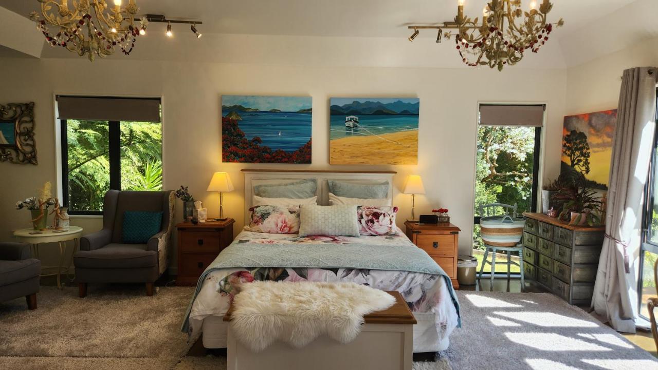 Boutique Art Retreat Hotel Upper Hutt Bagian luar foto